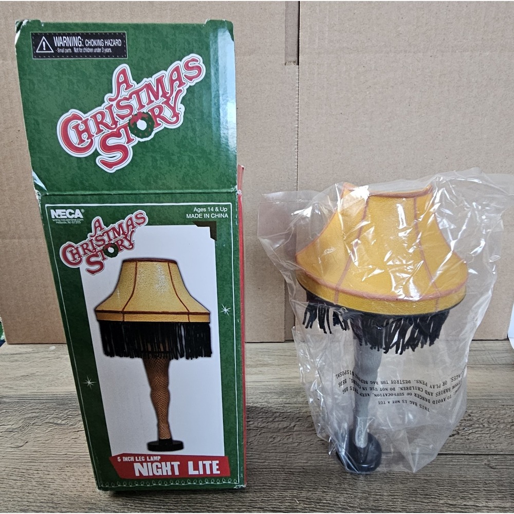 NECA A Christmas Story Movie 5" Leg Lamp Plug-In Wall Night Light NIB